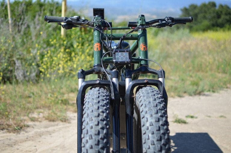 Rungu, una bicicleta eléctrica de tres ruedas para el barro, la
