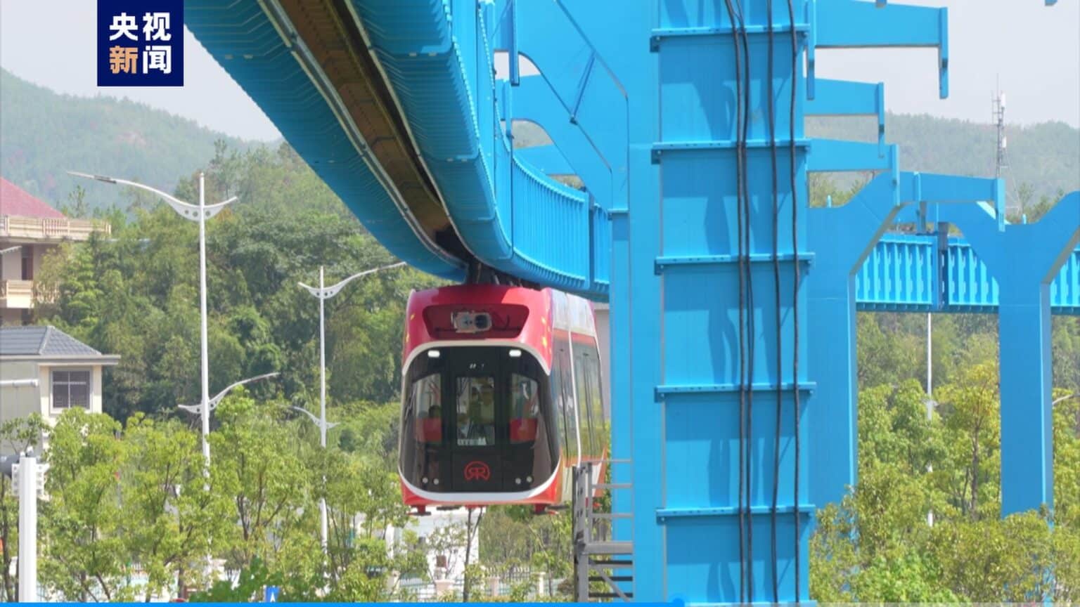 red-rail-the-upside-down-maglev-leaves-in-china-it-costs-10-of-a-metro